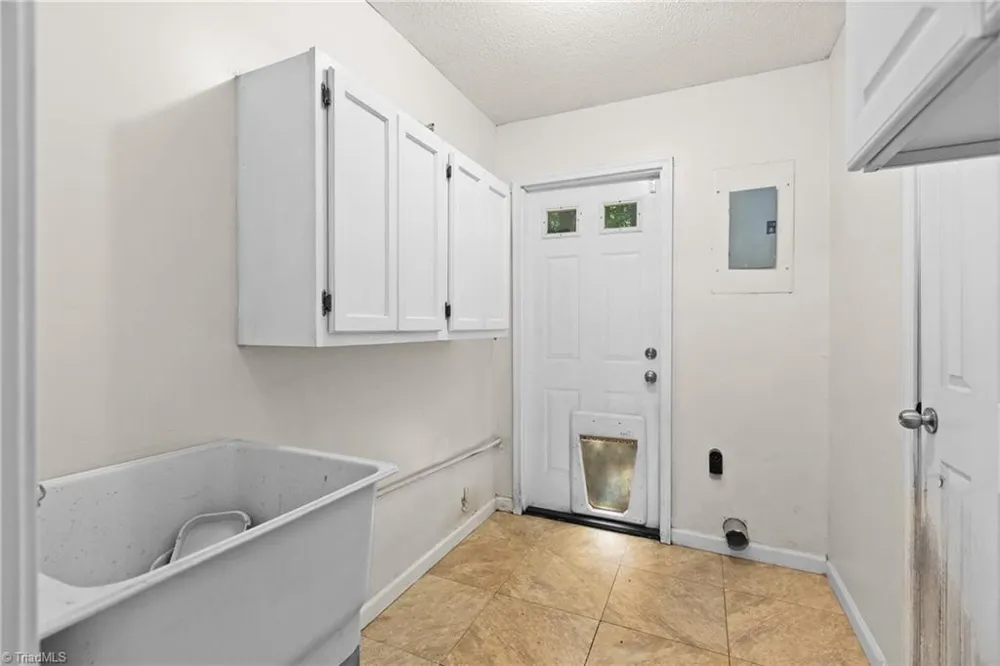 5905 Stanleyville Drive Rural Hall, NC 27045