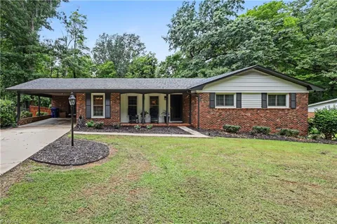 578 EastWood Drive