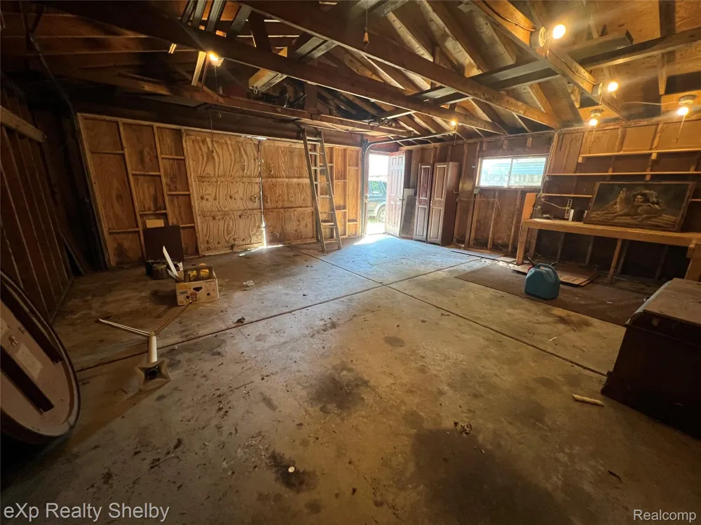 19833 Macel Street Roseville City, MI 48066