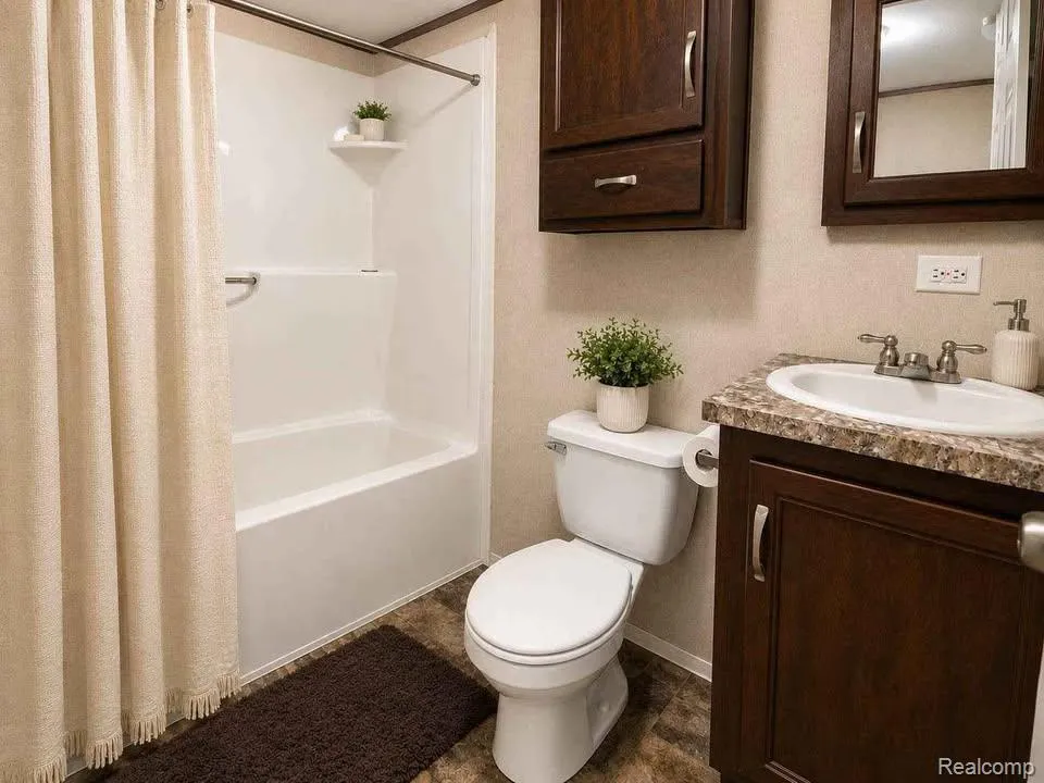 13318 Dixie Highway #174 Groveland Township, MI 48442