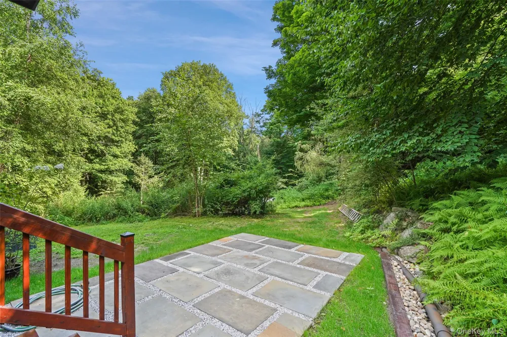 39 Miller Hill Woods Court Carmel, NY 10512