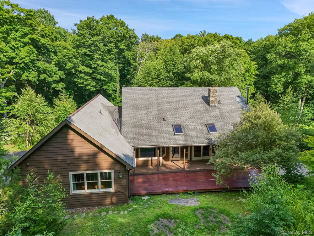 39 Miller Hill Woods Court Carmel, NY 10512