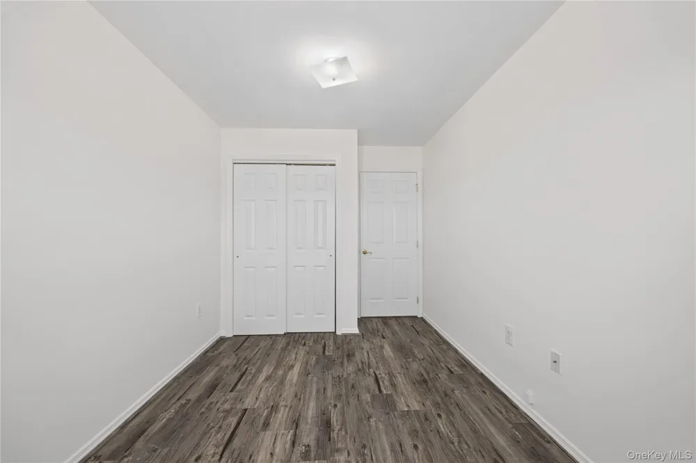 102 Surf Drive Bronx, NY 10473