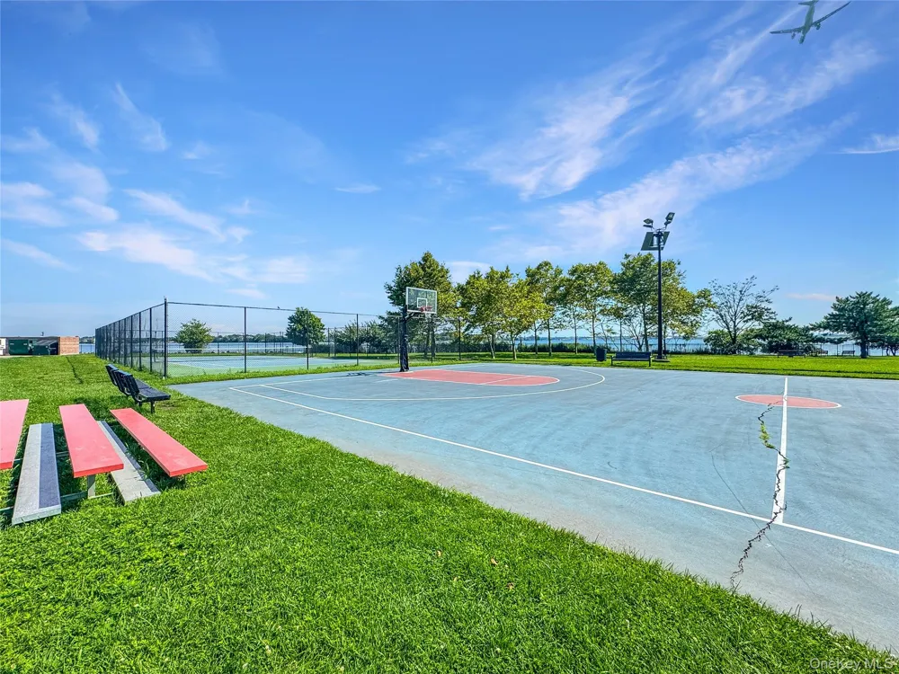 102 Surf Drive Bronx, NY 10473