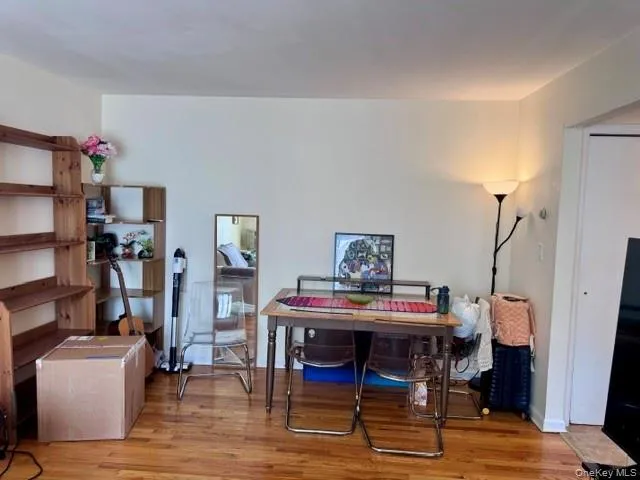 191 Birch Hill Road #4 Locust Valley, NY 11560