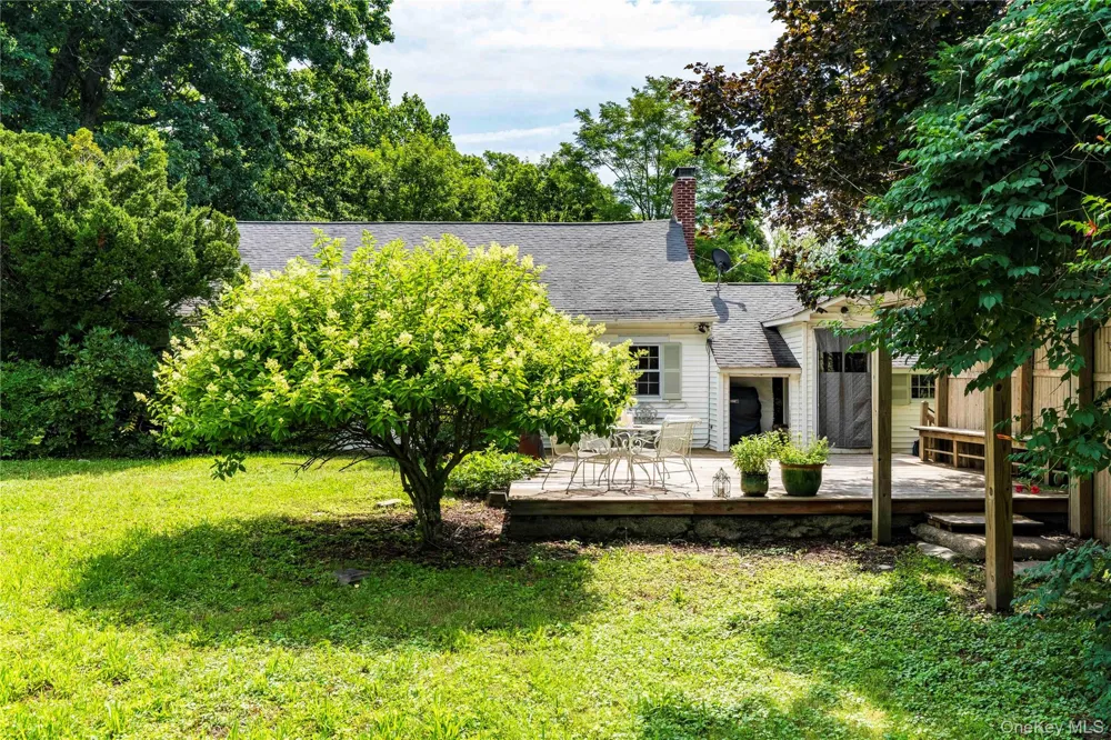 11 Miller Road Rhinebeck, NY 12572