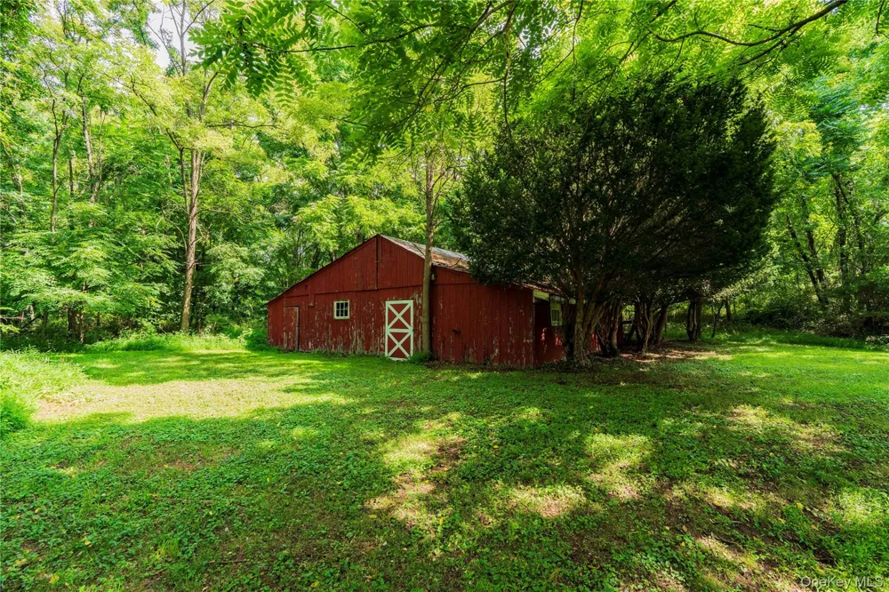 11 Miller Road Rhinebeck, NY 12572
