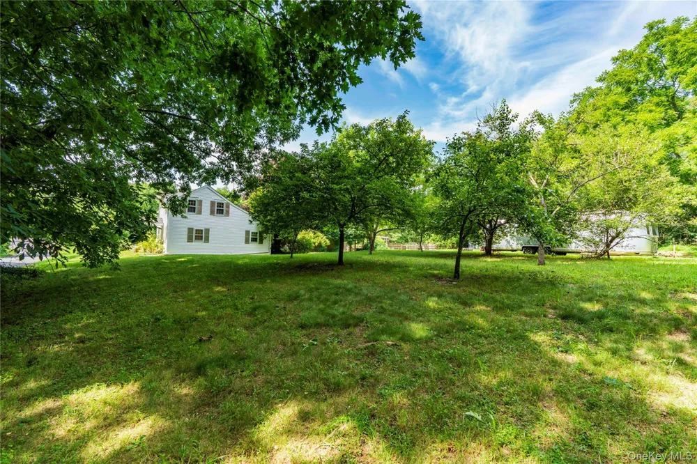 11 Miller Road Rhinebeck, NY 12572
