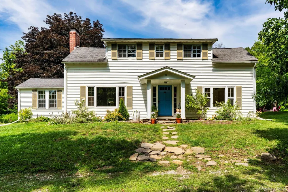 11 Miller Road Rhinebeck, NY 12572