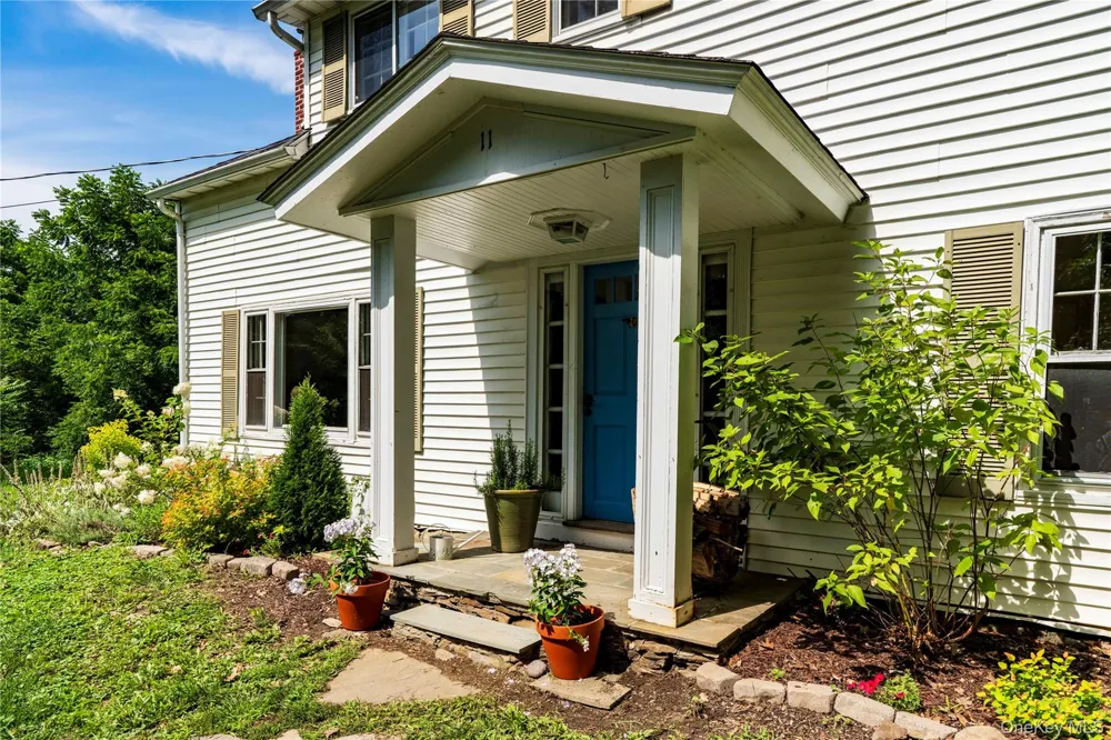 11 Miller Road Rhinebeck, NY 12572