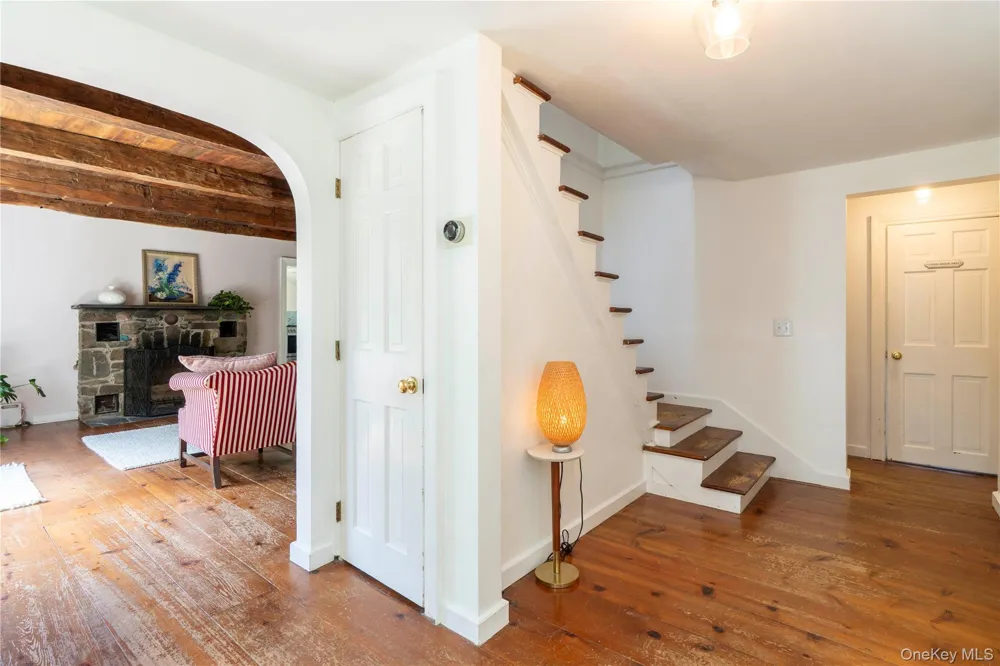 11 Miller Road Rhinebeck, NY 12572