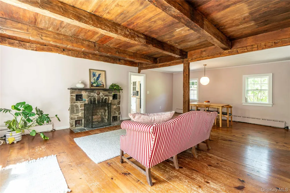 11 Miller Road Rhinebeck, NY 12572