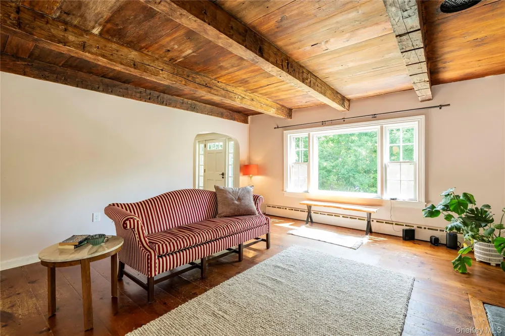11 Miller Road Rhinebeck, NY 12572