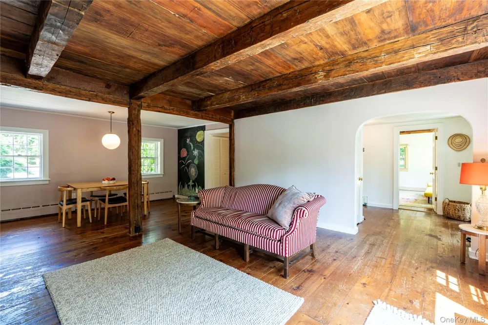 11 Miller Road Rhinebeck, NY 12572