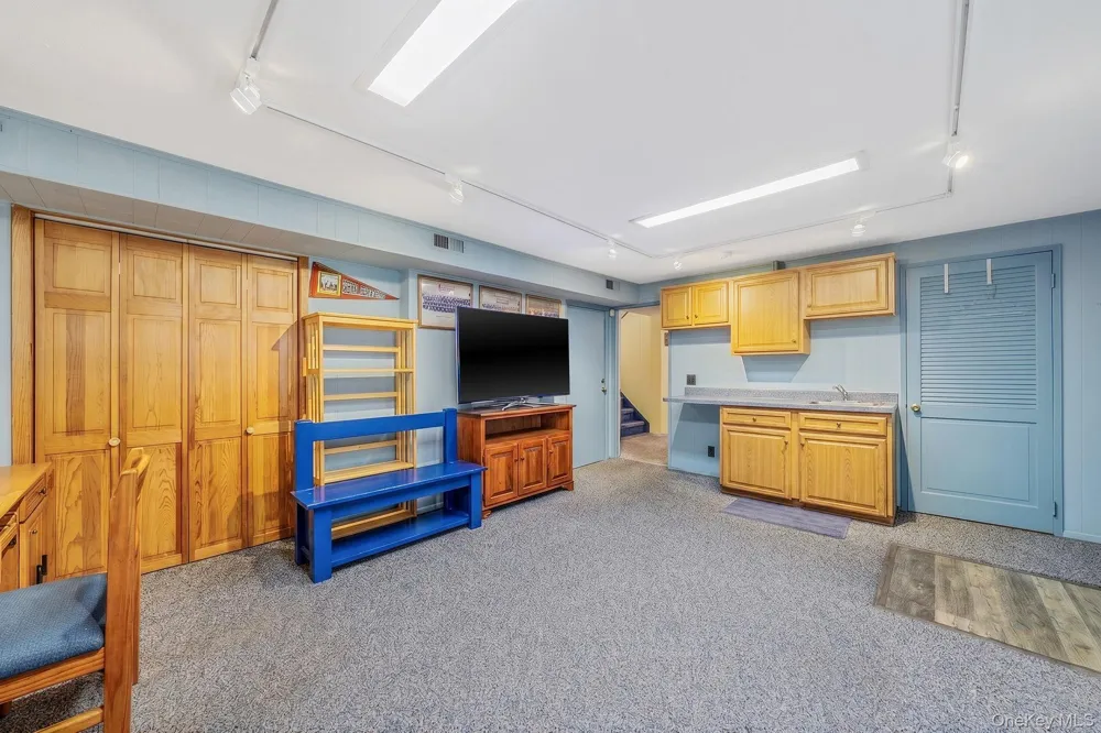 212 Cedrus Avenue East Northport, NY 11731