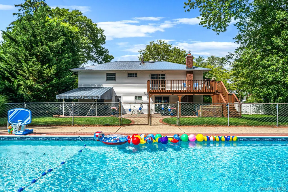 212 Cedrus Avenue East Northport, NY 11731