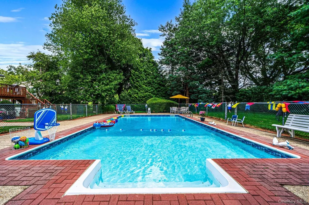 212 Cedrus Avenue East Northport, NY 11731