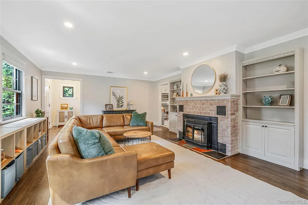 188 Hallock Street Riverhead, NY 11901