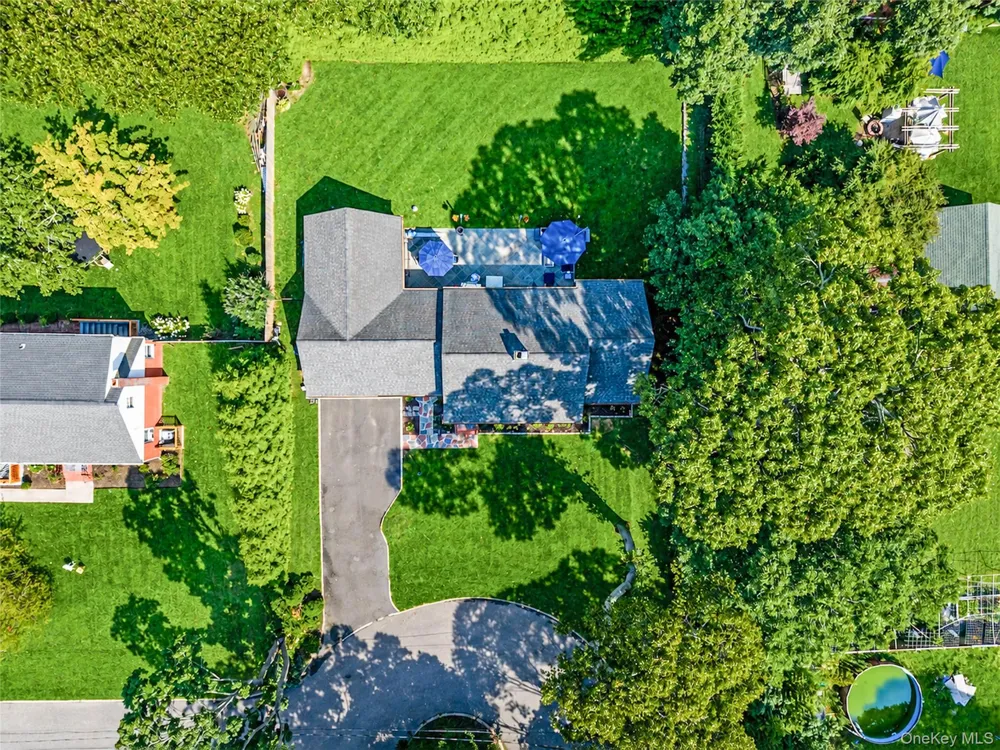 188 Hallock Street Riverhead, NY 11901