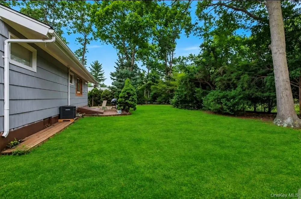 170 Division Avenue Blue Point, NY 11715