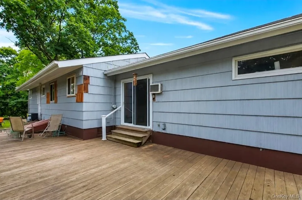 170 Division Avenue Blue Point, NY 11715