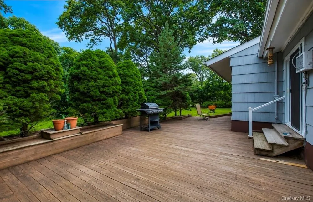 170 Division Avenue Blue Point, NY 11715