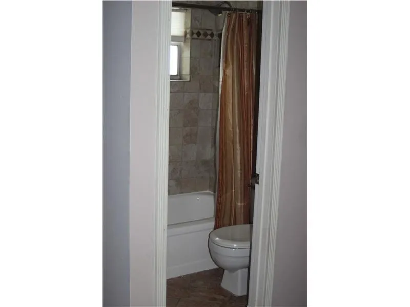 9480 Poinciana Place #310 Davie, FL 33324