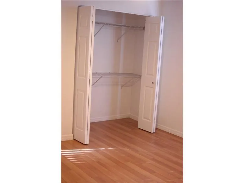 9480 Poinciana Place #310 Davie, FL 33324