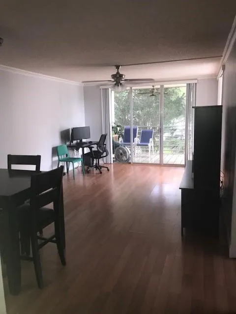 9480 Poinciana Place #310 Davie, FL 33324