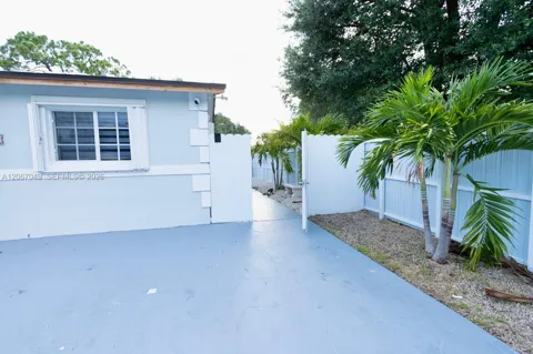 20760 NW 37th Ct #2
