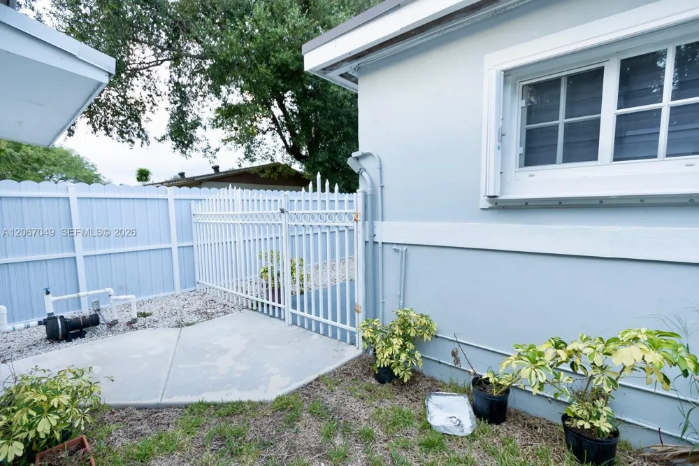 20760 NW 37th Ct #2 Miami Gardens, FL 33055