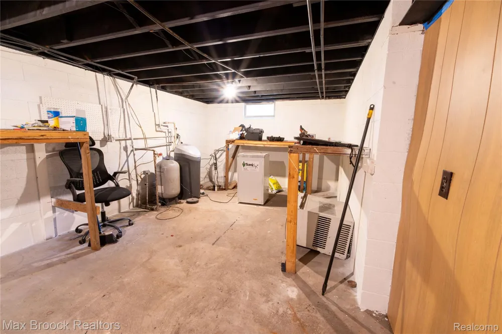 216 Crawford Drive Jonesfield Township, MI 48637
