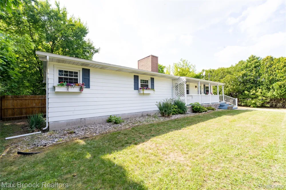 216 Crawford Drive Jonesfield Township, MI 48637