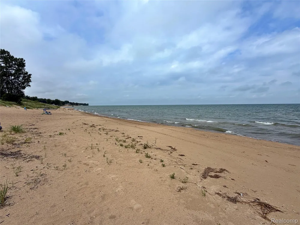 6745 Morrison Drive Lake Township, MI 48467