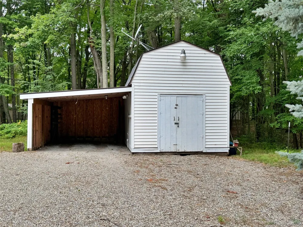 6745 Morrison Drive Lake Township, MI 48467