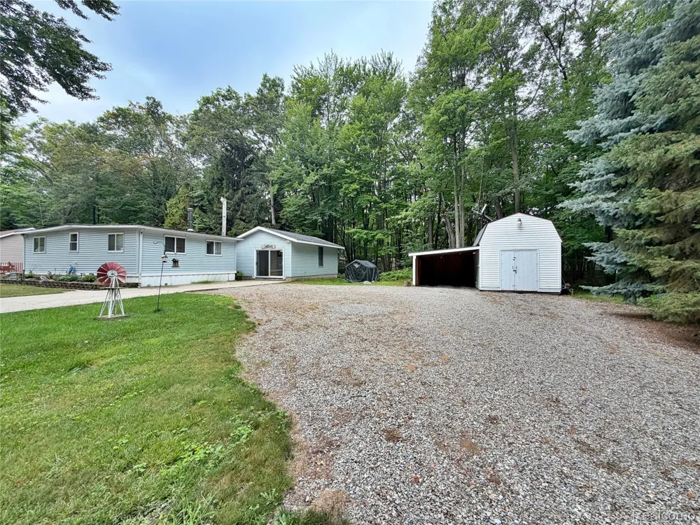 6745 Morrison Drive Lake Township, MI 48467