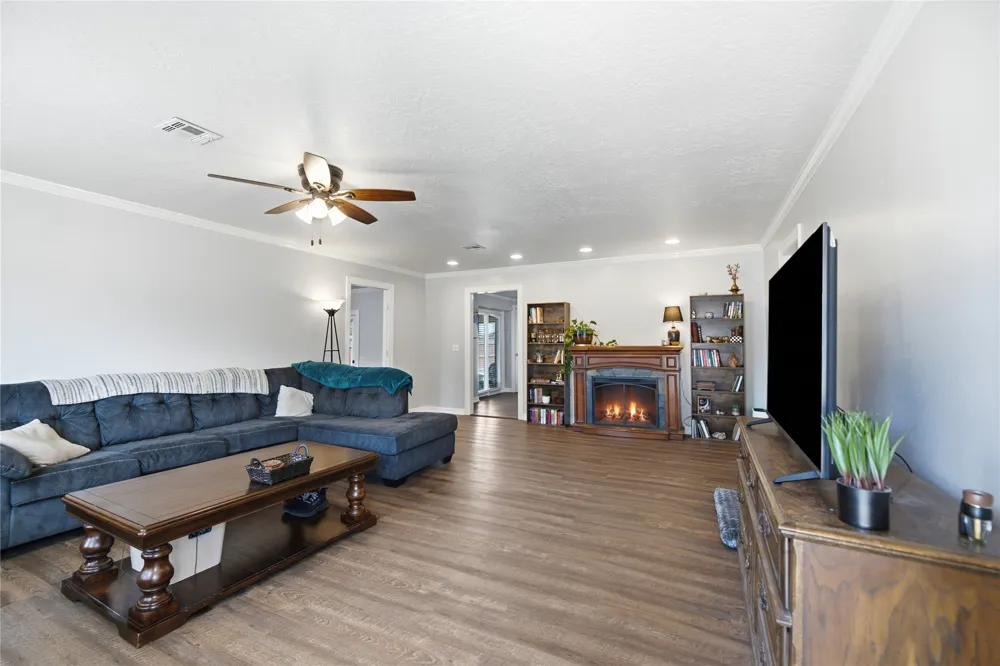 423 E Beaver Street Jenks, OK 74037