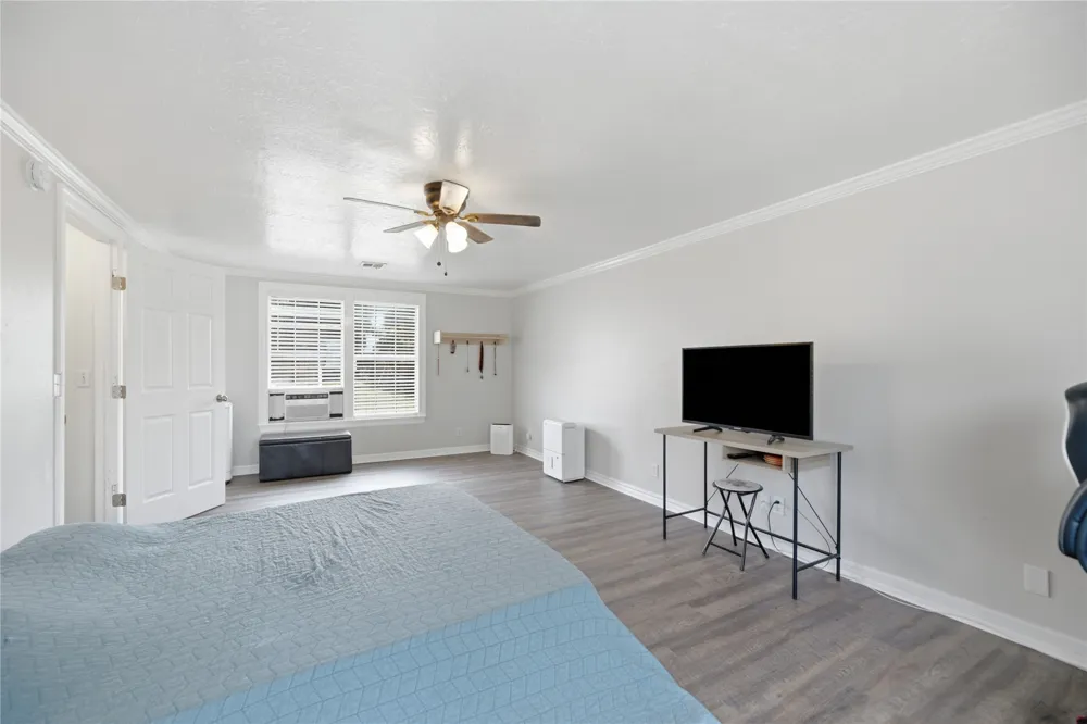 423 E Beaver Street Jenks, OK 74037