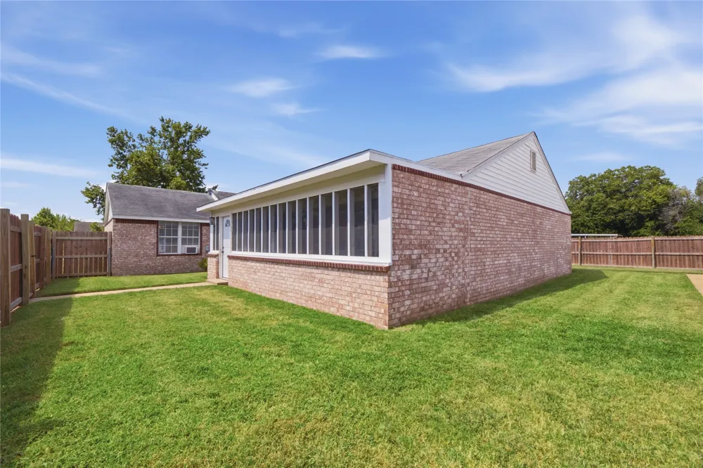 423 E Beaver Street Jenks, OK 74037