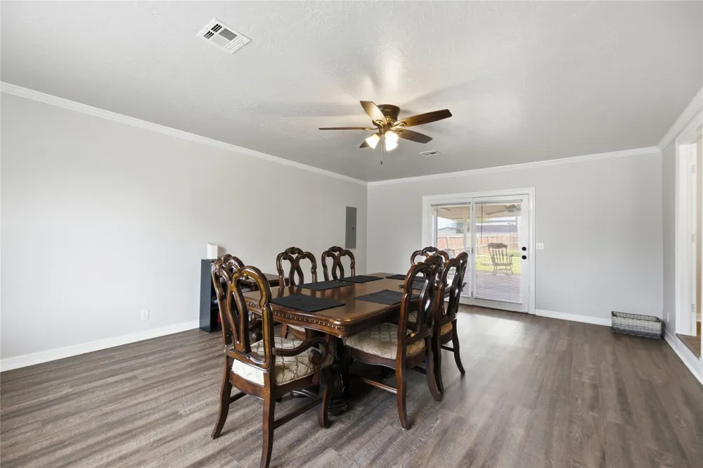 423 E Beaver Street Jenks, OK 74037