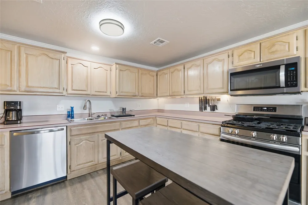 423 E Beaver Street Jenks, OK 74037