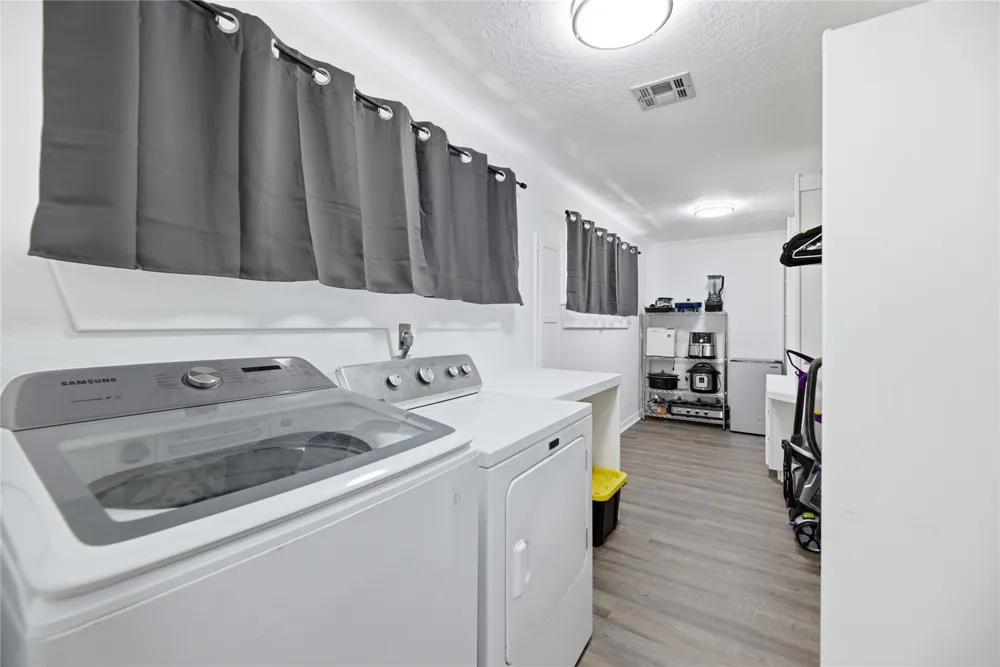 423 E Beaver Street Jenks, OK 74037