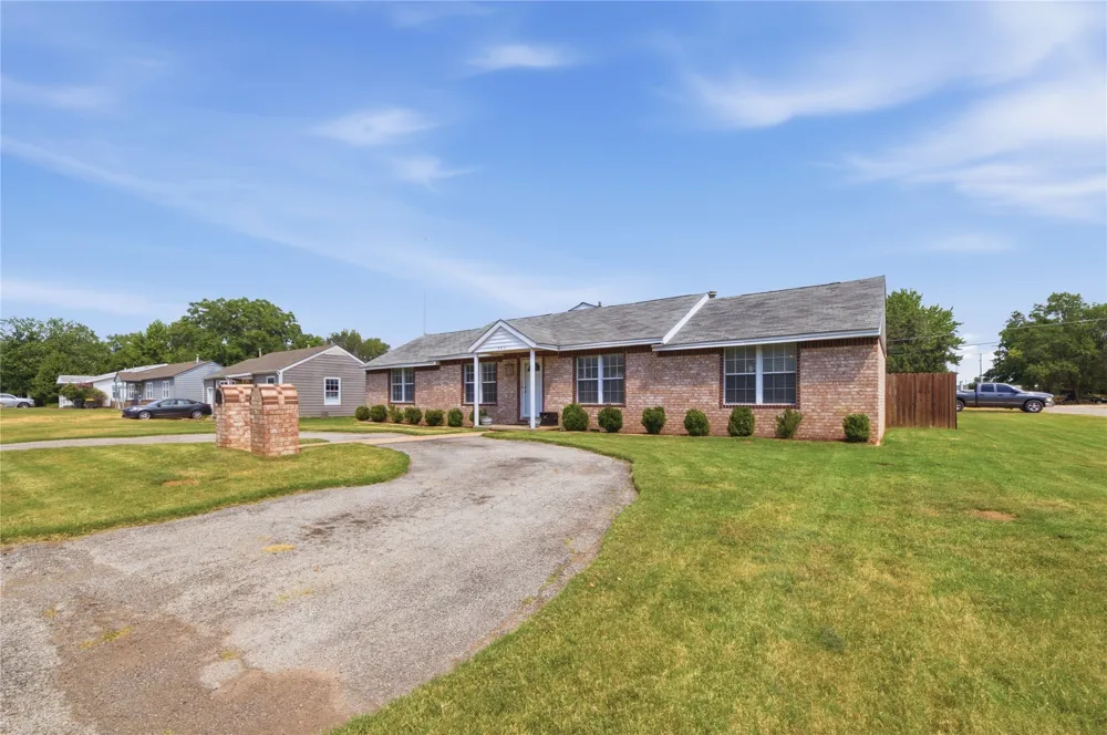 423 E Beaver Street Jenks, OK 74037