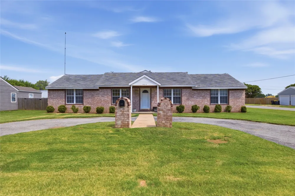 423 E Beaver Street Jenks, OK 74037