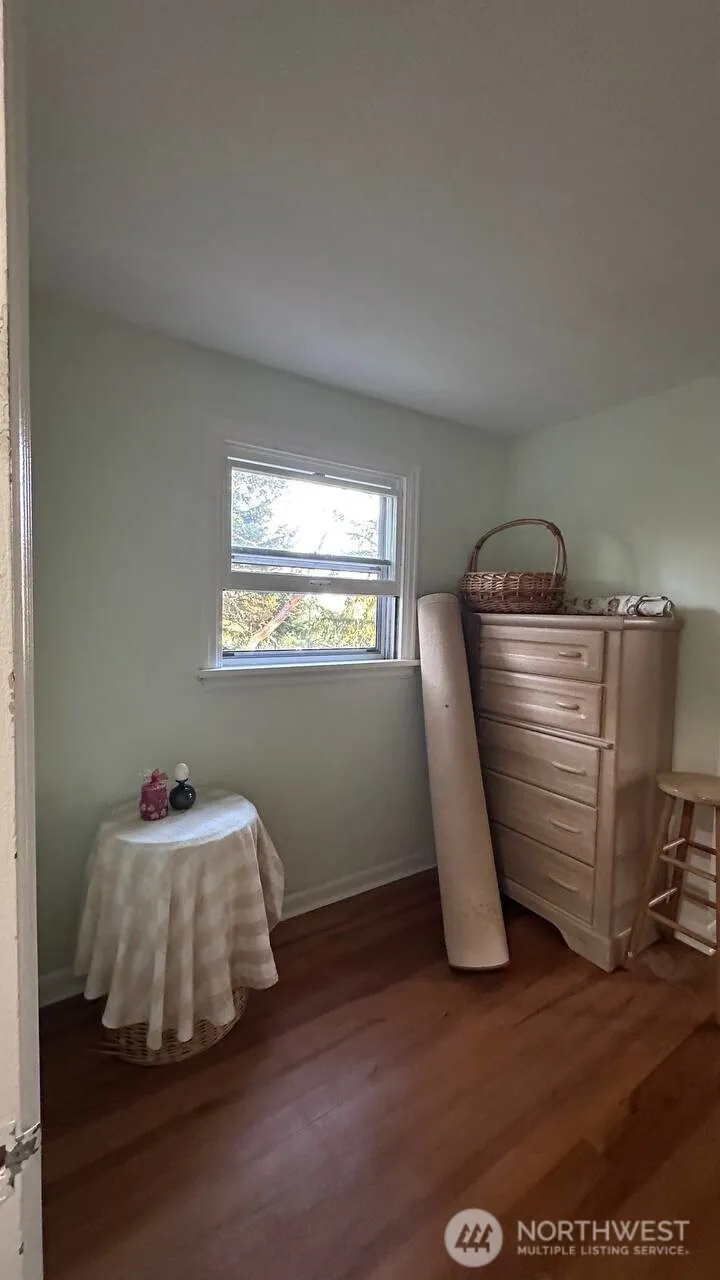 16310 Ashworth Avenue Shoreline, WA 98133