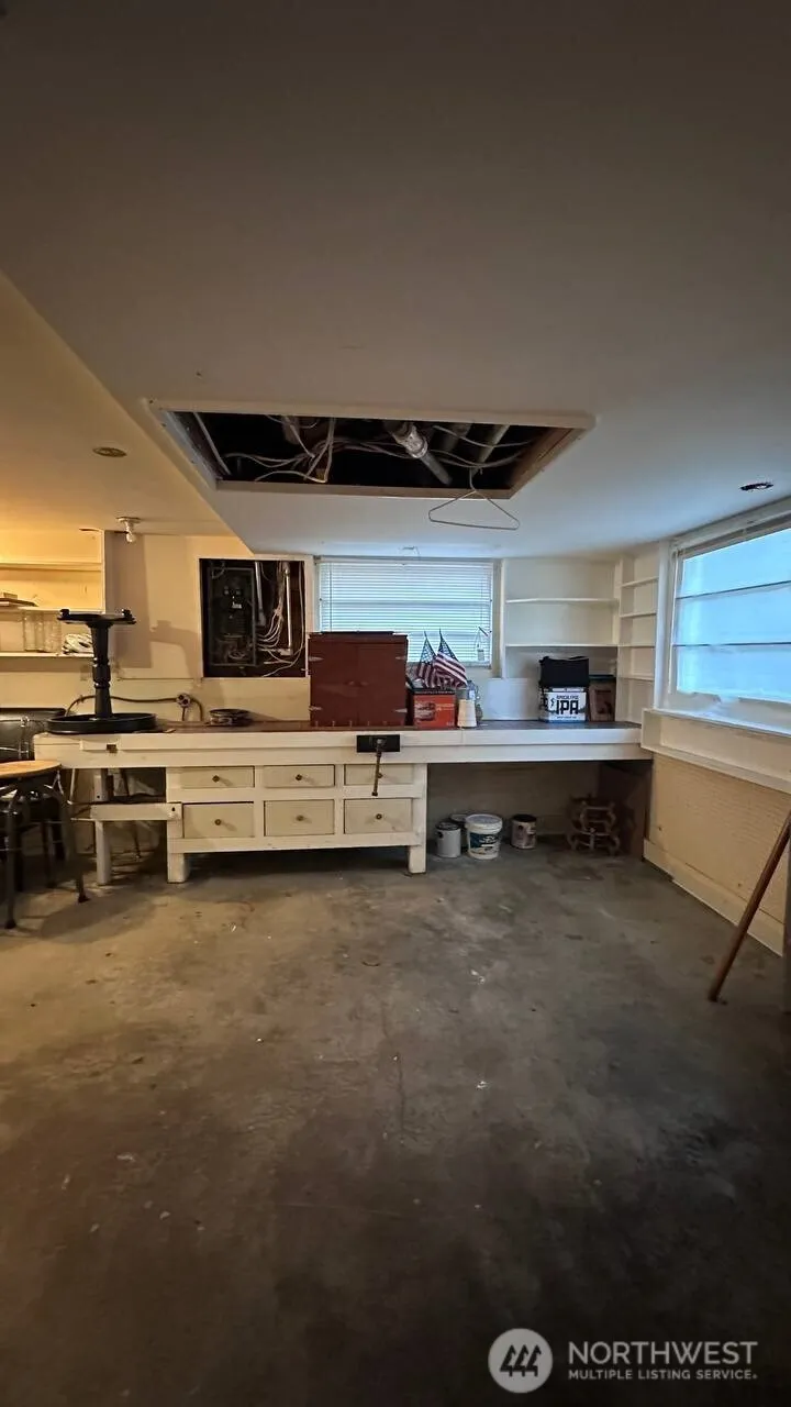 16310 Ashworth Avenue Shoreline, WA 98133