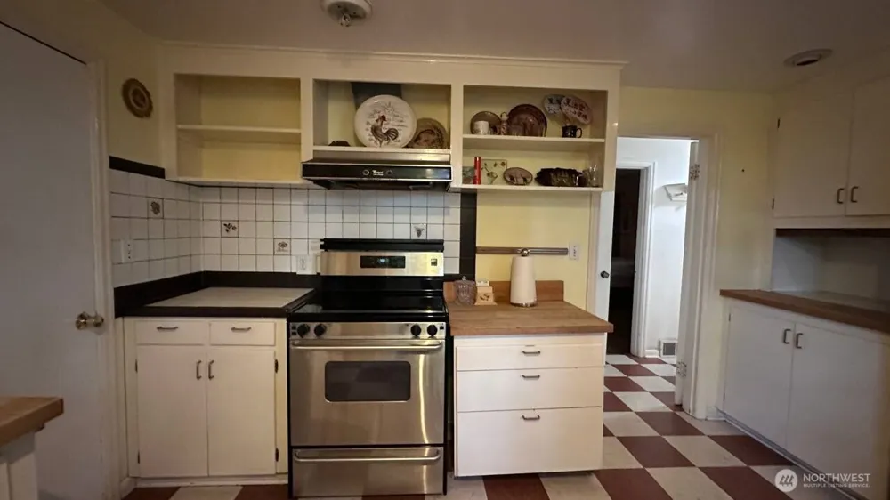 16310 Ashworth Avenue Shoreline, WA 98133