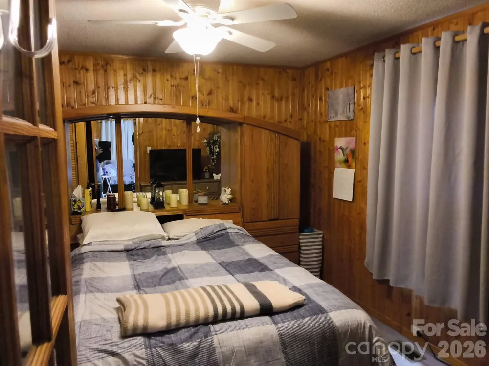 1200 Woodlawn Street Kannapolis, NC 28083