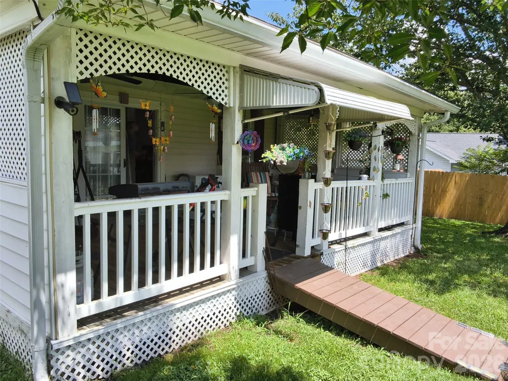 1200 Woodlawn Street Kannapolis, NC 28083