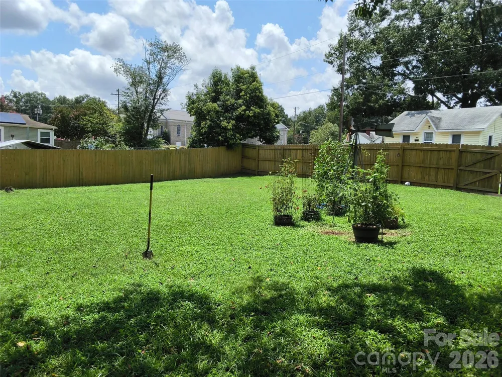 1200 Woodlawn Street Kannapolis, NC 28083